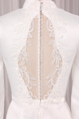 Elegant Ivory Mermaid High Neck Long Sleeve Modest Wedding Gown Sexy
