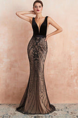 Black V-neck Sleeveless Lace Mermaid Dress