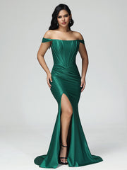 Trumpet/Mermaid Off the Shoulder Pleats Satin Prom Dresses