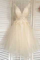 Champagne V-Neck Lace Short Prom Dresses, A-Line Mini Party Dresses