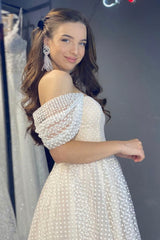 Champagne Tulle Short Prom Dress, A-Line Off the Shoulder Party Dress