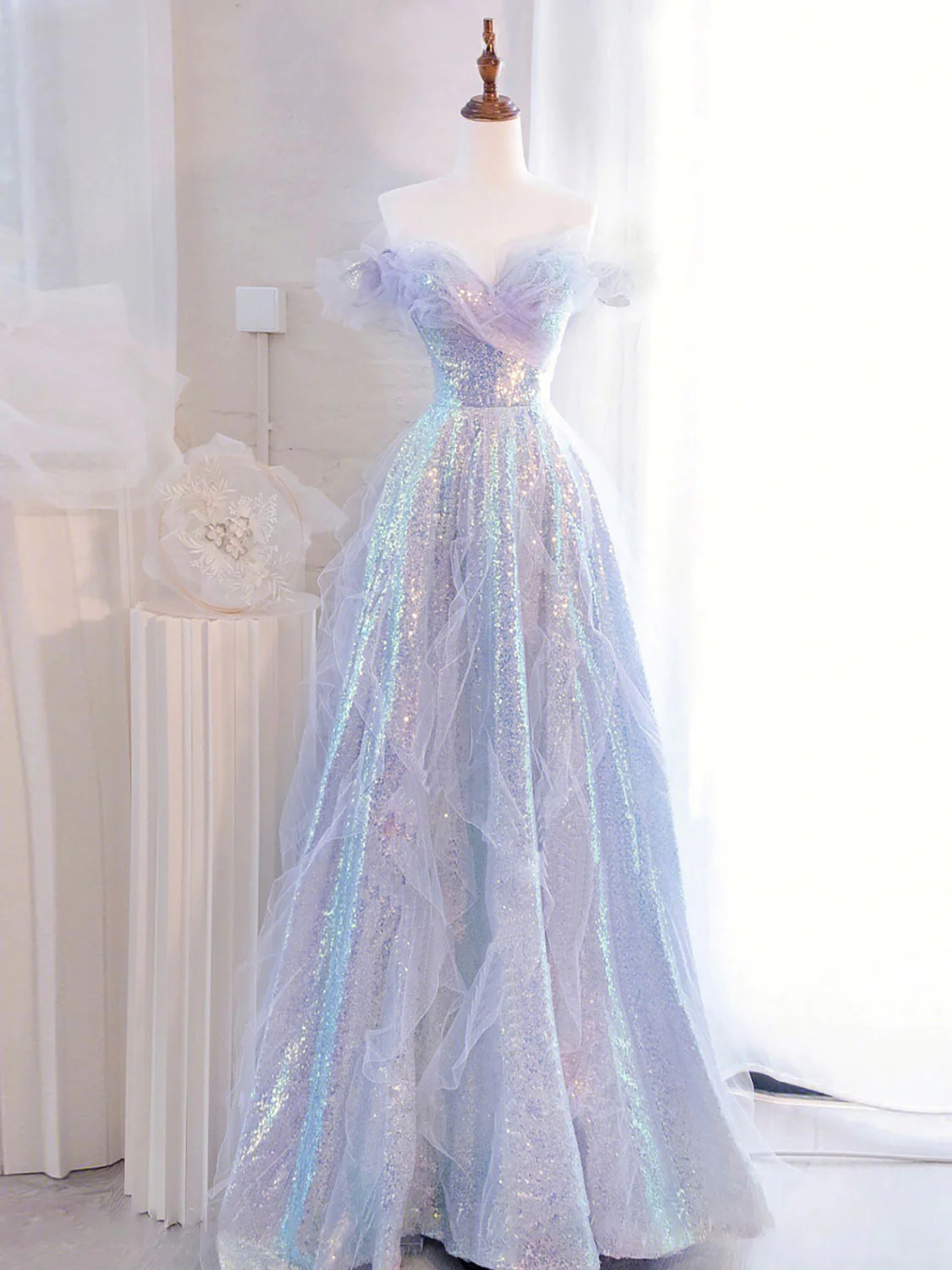 Lovely Off Shoulder A-line Tulle and Sequins Prom Dress, Sweetheart Long Evening Dress