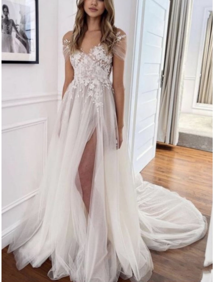 A-Line/Princess V-Neck Floor-Length Lace Wedding Dress Sexy