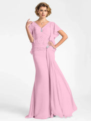 Mermaid / Trumpet Mother of the Bride Dress Vintage Inspired V Neck Floor Length Chiffon Short Sleeve with Beading Side Draping Crystal Brooch