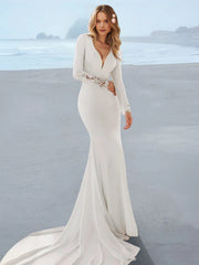 Wholesale Trumpet/Mermaid V-Neck Wedding Dress With Applique