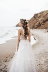 A Line Vintage Lace Scoop Neckline Tulle Wedding Bridal Dress Wedding Dresses