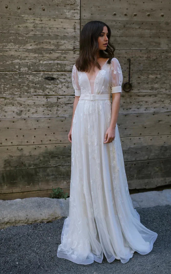 Ethereal Tulle Plunging Neck Half Sleeve Long Bridal Gown Wedding Dresses