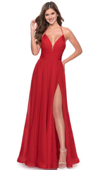 A-line deep V-shaped heart-shaped neckline tight fitting corset with side slits and floor length evening dress