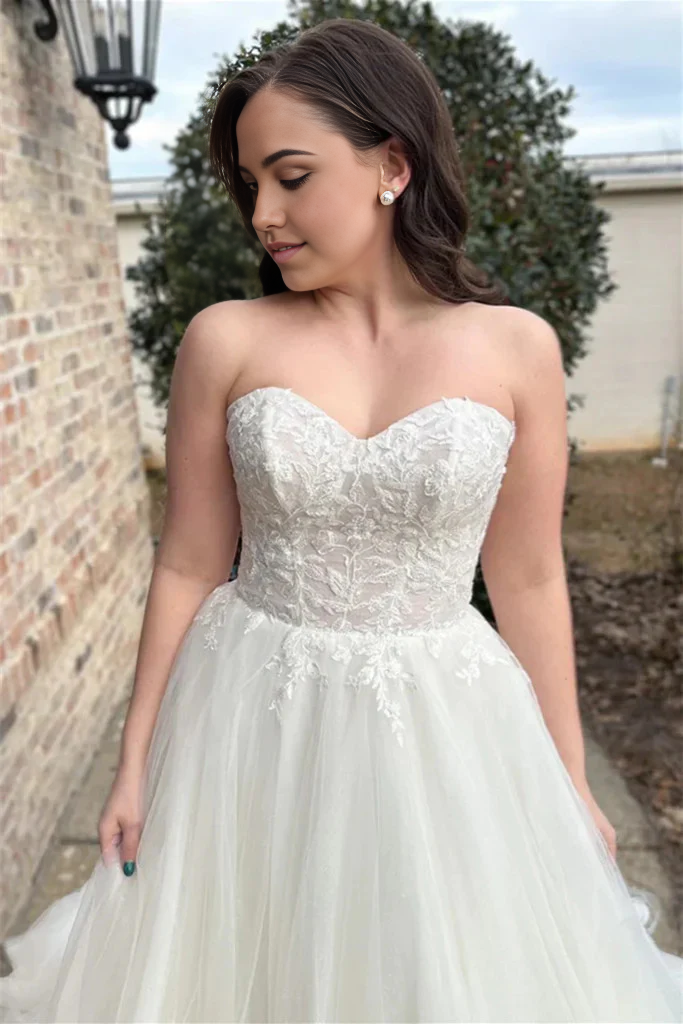 Sweetheart Neck White Lace Long Strapless Prom Dresses Formal Evening Dresses Wedding Dresses