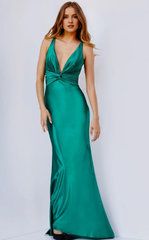 Deep V-neck tight corset with exposed back and floor length evening dress