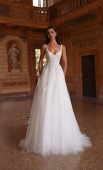 Lace chiffon chicken heart collar A-line lace decal wedding dresses