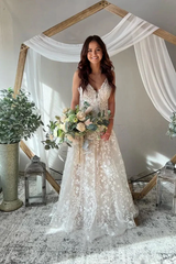 A-Line Elegant Spaghetti Straps Key Hole Back Wedding Dress