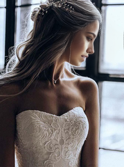 A-line Sweetheart Ball Gown Sweep Train Tulle Wedding Dress with Appliques