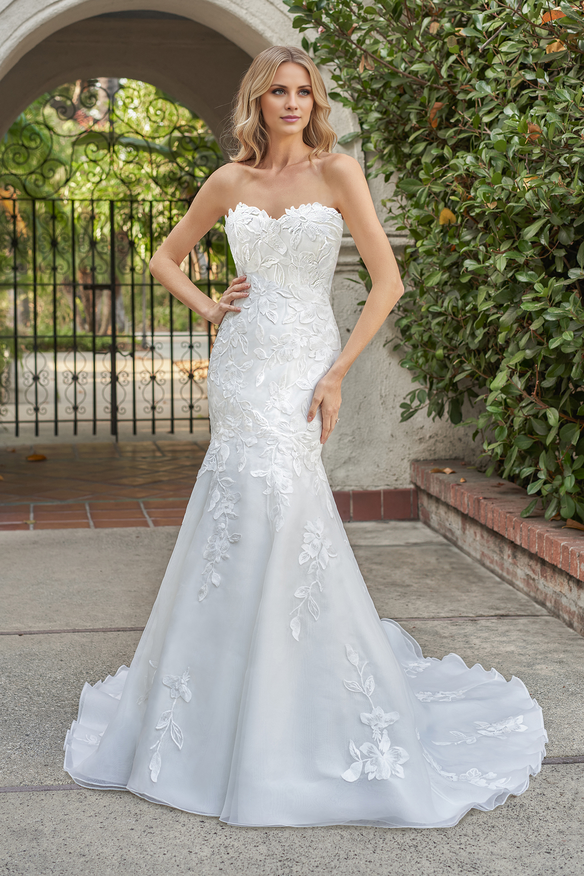 Off shoulder collar sleeveless strapless lace floral backless and floor length wedding dress