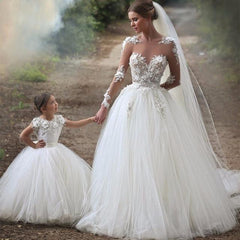 Wholesale New Style Wedding Dress with Sleeves, Bridal Gown ,Dresses For Brides