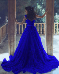 Elegant Spaghetti Straps Lace Flower Appliques Tulle Prom Dresses