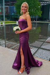 Navy Blue Mermaid Satin Long Prom Dresses With Slit J2637