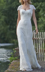 Floor-Length Square Cap-Sleeve Appliqued Lace Wedding Dress