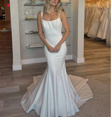 Mermaid Scoop Neck Backless Satin Wedding Dresses