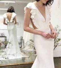 Mermaid Cap Sleeves V-neck Wedding Dresses with Ruffles Bridal Gown
