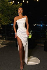 Sheath/Column Strapless Ruched Satin Sleeveless Sweep/Brush Train Long Prom Dresses