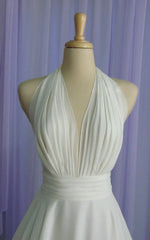 Vintage Tea-Length Chiffon Wedding Dress With Halter Neck and Bow