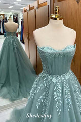 Charming A-Line Mist Strapless Prom Dress with Leaf Applique