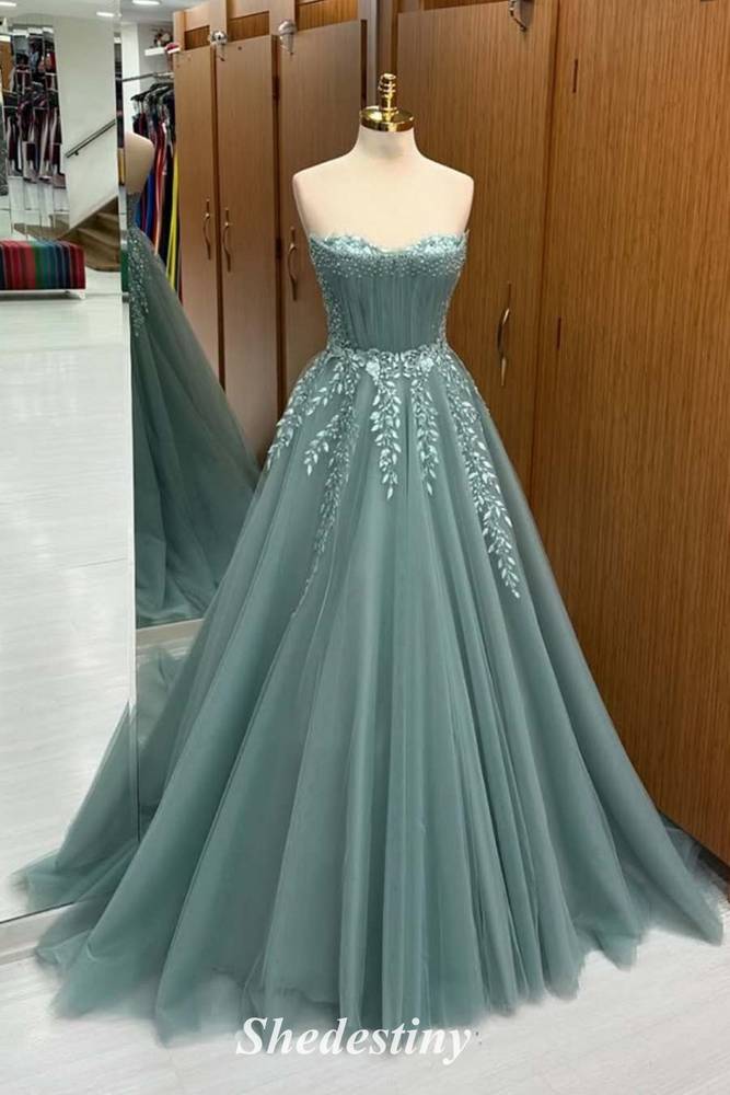 Charming A-Line Mist Strapless Prom Dress with Leaf Applique