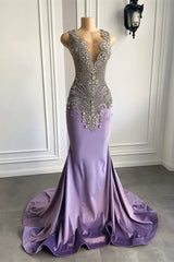 Lila zeemeermin prom -jurk met schephals mouwloze en kristalkralen