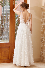 White applique chiffon and floor length wedding dress