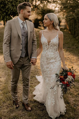 Mermaid Elegant V Neck Lace Long Wedding Dresses with Appliques