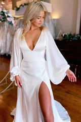 Simple A-line Ivory V-Neck Long Sleeve Wedding Dresses