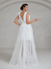 Deep V-neck sleeveless mesh cover and floor length wedding dress
