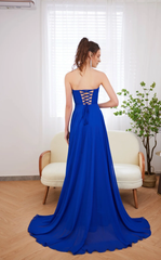 A-line heart-shaped neckline without shoulder straps and floor length evening dress