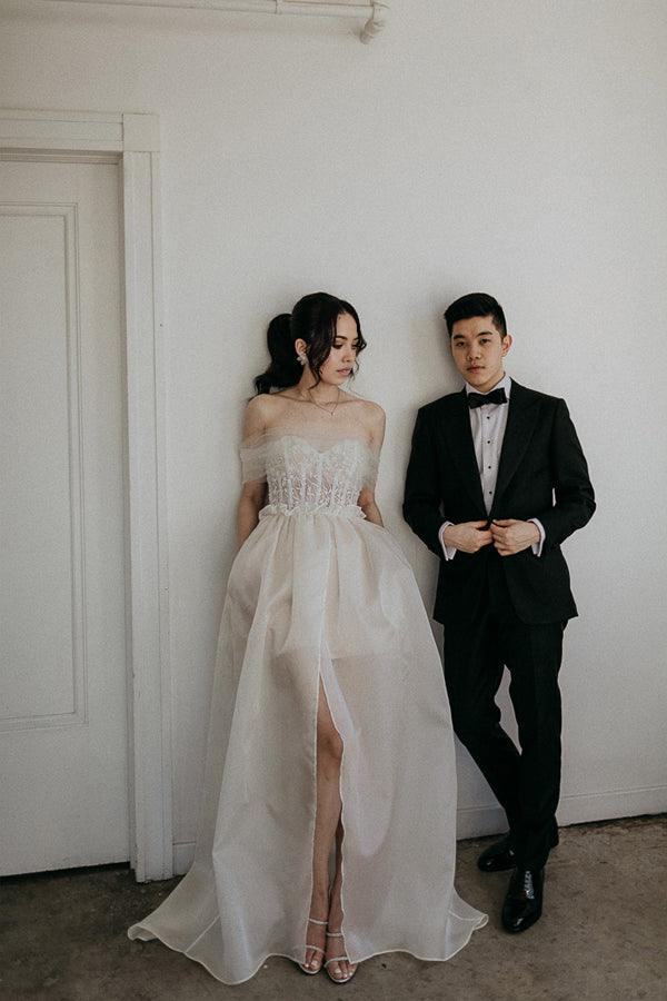 A-line Off-the-shoulder satin lace slit wedding dress (no veil)
