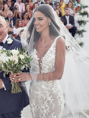 Mermaid Lace Appliqued Straps Gowns Wedding Dresses