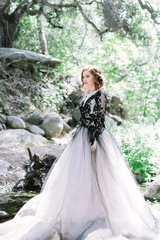 A-line V neck Gorgeous Long Sleeve Black Lace Wedding Dress Bridal Gown