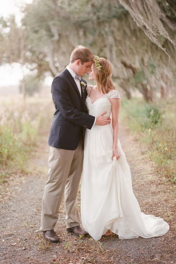A-line Sweetheart Elegant Cap Sleeve Long Chiffon Wedding Dress