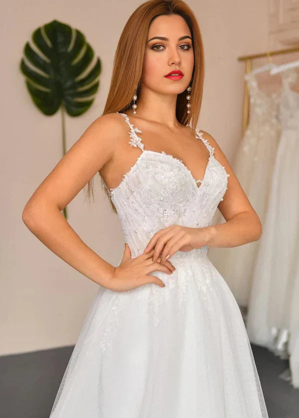 A-line Spaghetti Straps Sleeveless Appliques Tulle Pearls Wedding Dress