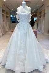 Luxury Princess Off the Shoulder Petals Wedding Gown with Beading