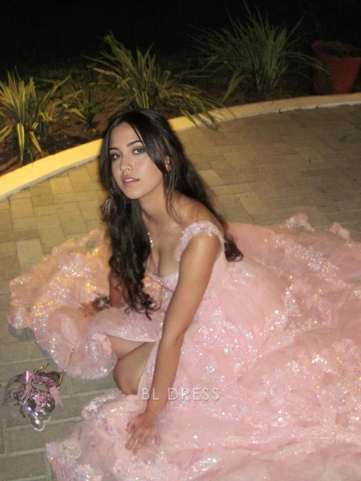 A-Line Appliques Pretty Pink Lace Tiered Long formal dresses Bridesmaid Dresses evening gown Prom Dress