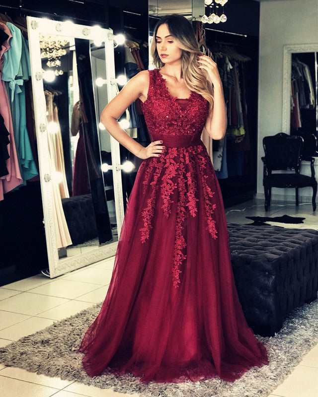 A Line V-Neck Tulle Dresses Floor Length Lace Appliques