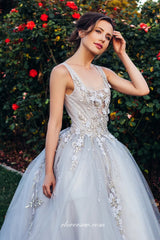3D Beaded Appliques Grey Tulle V-neck Ball Gown Prom Dresses, CP0686