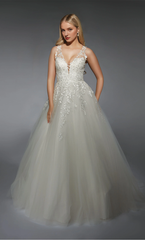 Chiffon lace deep V-neck fantasy back lace decal wedding dresses