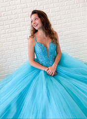 Cross Straps Back Long Blue Appliques A-Line V-neck tulle Prom Dress