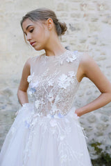 A-Line Tulle Jewel-Neck Sleeveless Pleated Dress Wedding Dresses With Appliques Illusion