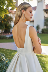 A-line deep V-satin tight corset and floor length wedding dress