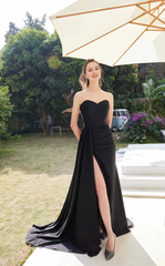 Chicken neckline strapless tight corset with side slits and floor length evening dress