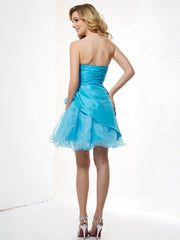 A-Line/Princess Sweetheart Sleeveless Beading Short Taffeta Homecoming Dresses