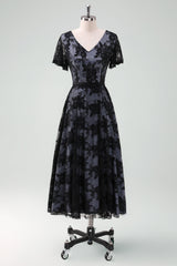 Black A-Line V-neck Short Sleeves Lace Cocktail Dress